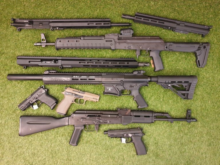 Erwebsberechtigungspflichtige Waffen: AR15 AR10 AR12 